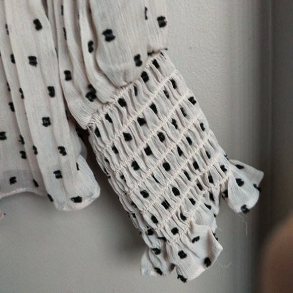 Max Studio pale cream pleaded blouse - Picture 6 of 10